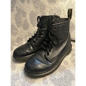 Dr Martens Black Leather Combat Grunge Vintage Boots women's size 5 men's size 4
